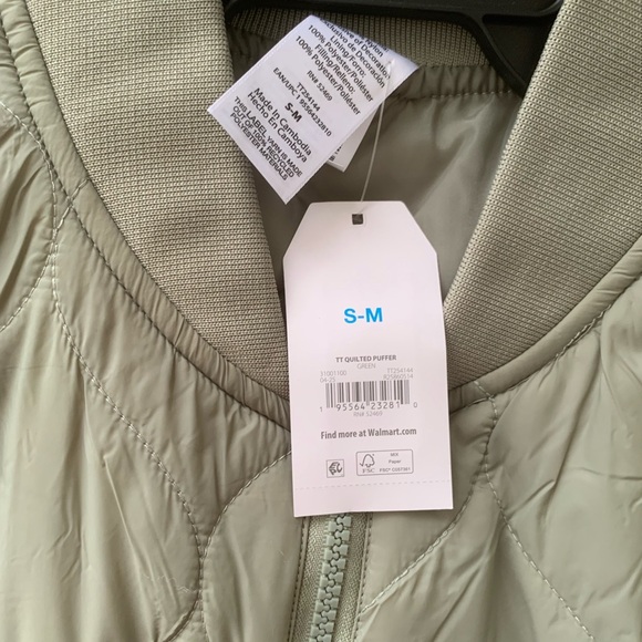 NWT Women's Quilted Green Puffer Jacket - Free matching hat with purchase 🧢 - Picture 9 of 9